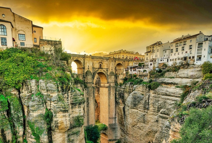 Ronda: The Cliffside Gem